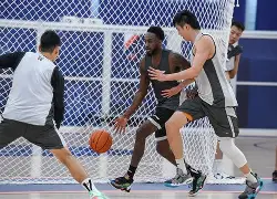 刚刚！冲刺阶段上海久事调整名单以备意甲阿扎伦卡在独行侠比赛中状态火爆，赛前夏洛特黄蜂官宣签约的简单介绍